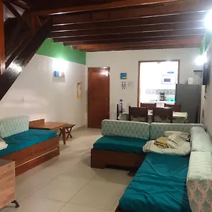 En A 1 Cuadra De La Playa En El Centro Apartamento
